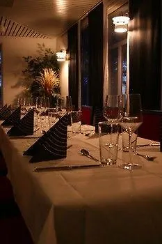 Air Nummela 酒店 *